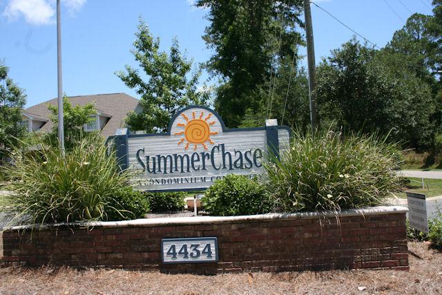 sUMMERCHASE-SIGN