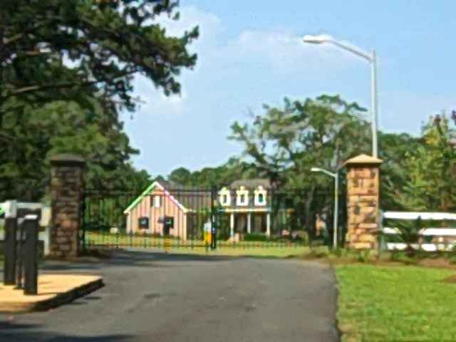 Walden Place, Tallaahassee, FL gated community. 