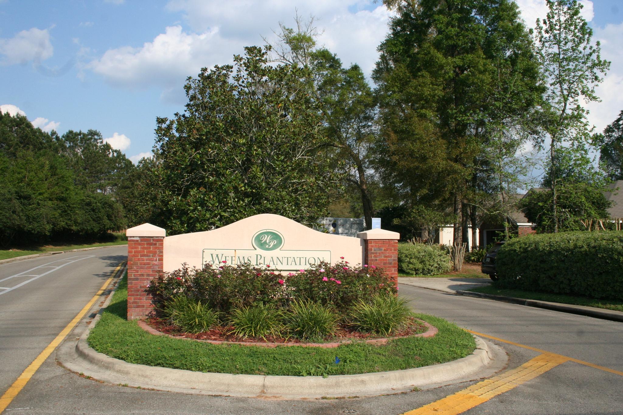 Weems Plantation Neighborhood Homes For Sale and Information Presented